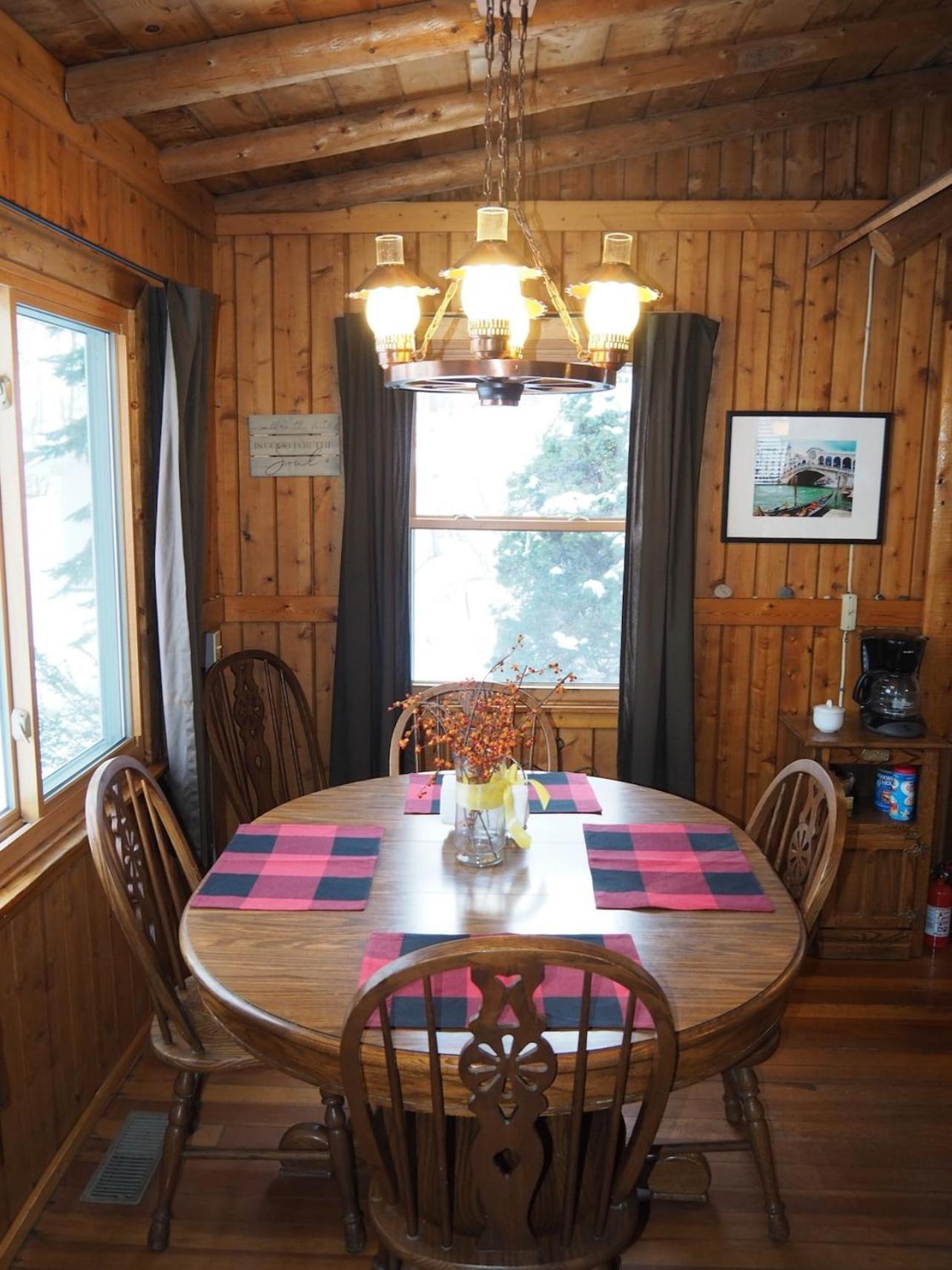 The Crystalaire Cabin - Charming And Relaxing! 프랭크퍼트 외부 사진
